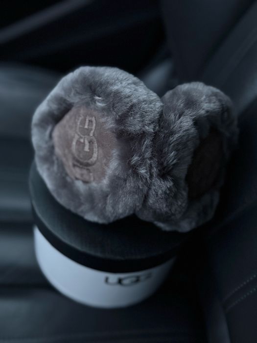 Хутряні замешеві UGG навушники коричневі