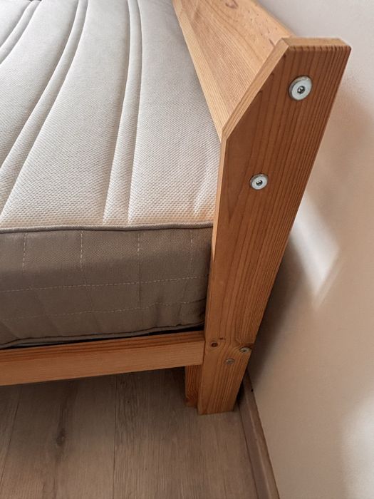 Cama solteiro Neiden IKEA(90*200) com estrado e colchão