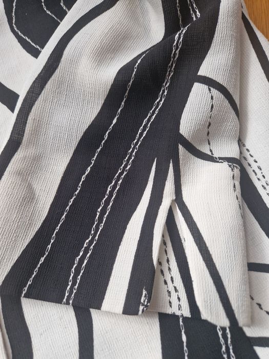 Żakiet roz. 44  biało czarny