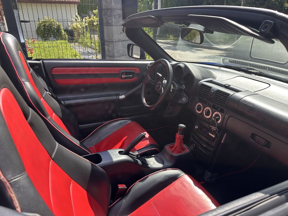 Toyota Mr2 2000 photo 2