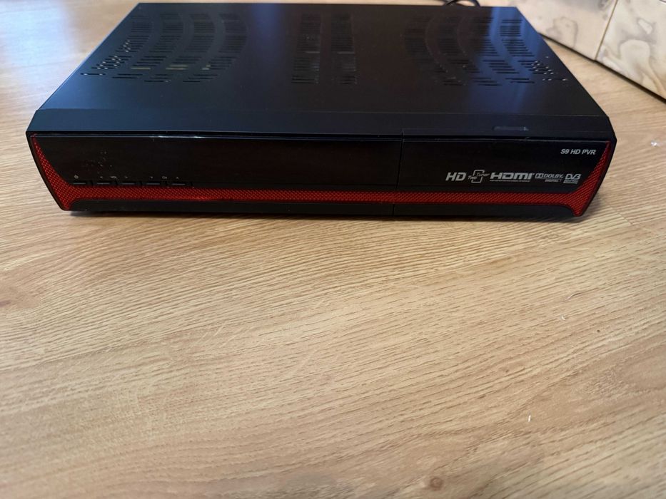 Двухтюнерний супутниковий ресивер Openbox S9 HD PVR