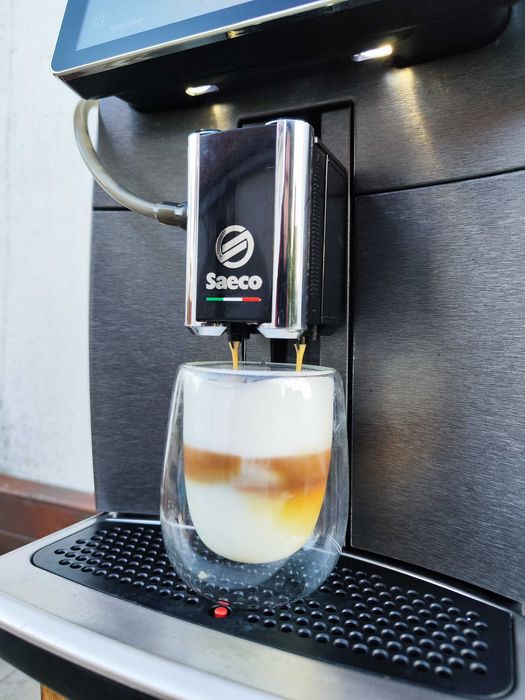 САМА ТОПОВА Кавомашина кофемашина Saeco Xelsis Suprema SM8889