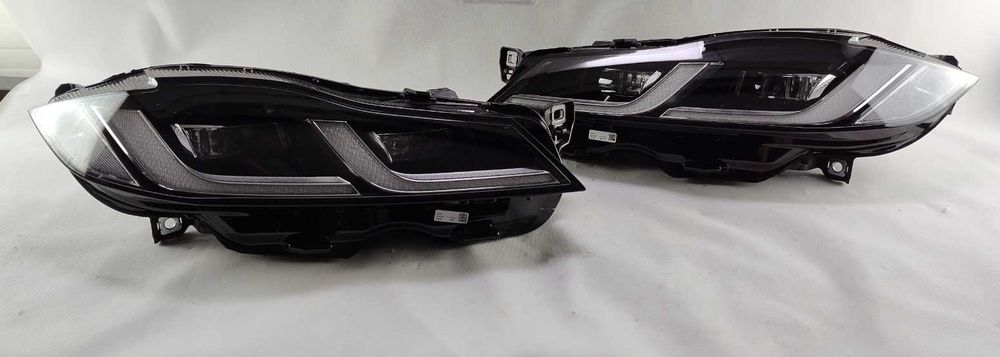 КОМПЛЕКТ ФАР права\ліва на Jaguar F-Pace