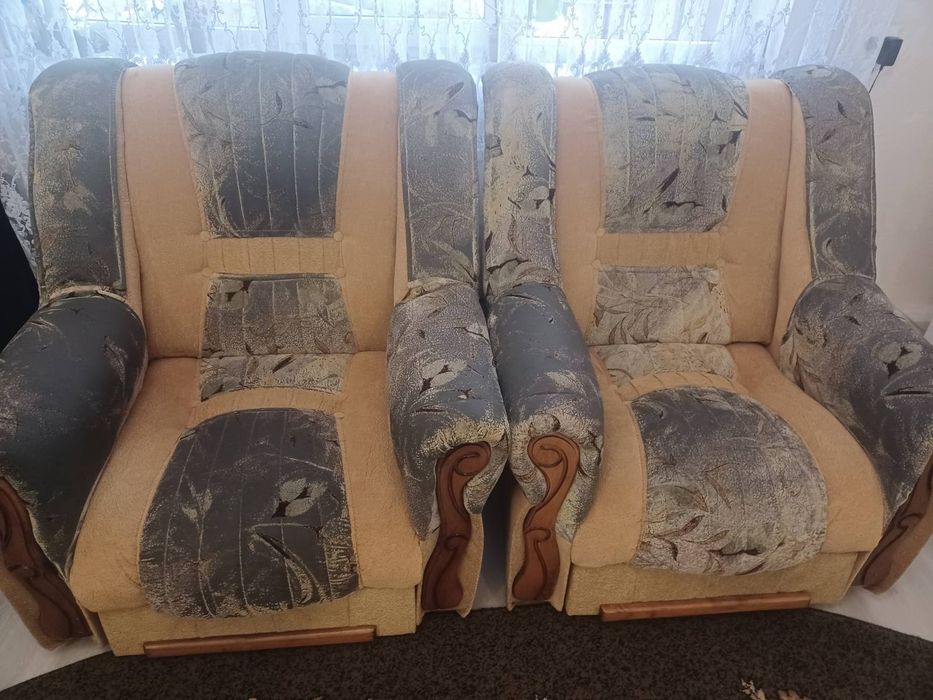 Крісла б/у 500 2шт