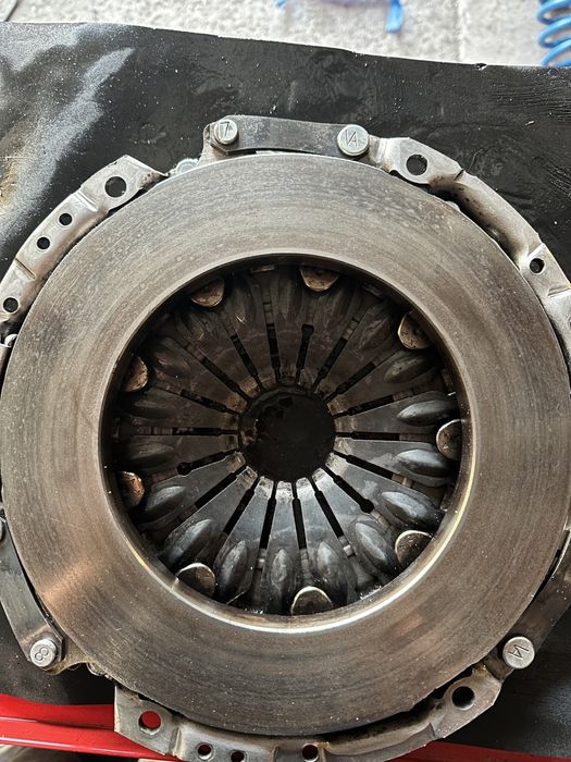 Sprzęgło alfa 159 1.9