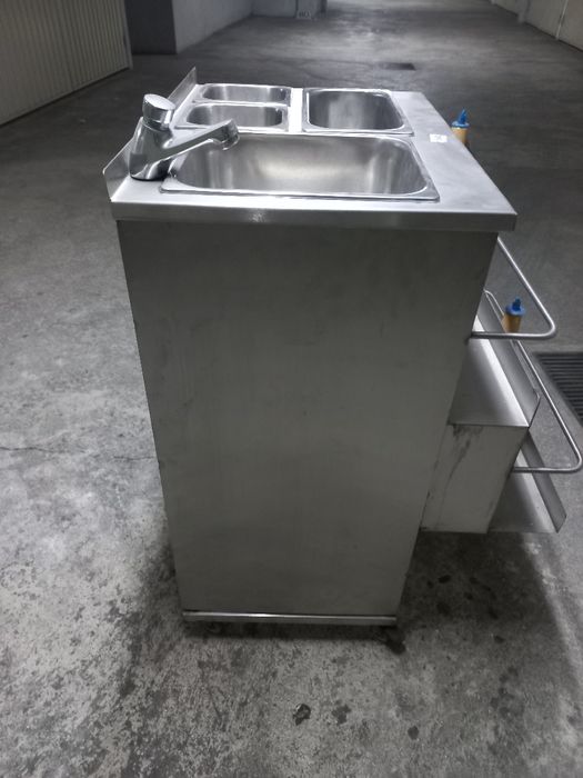 Bar working station movel