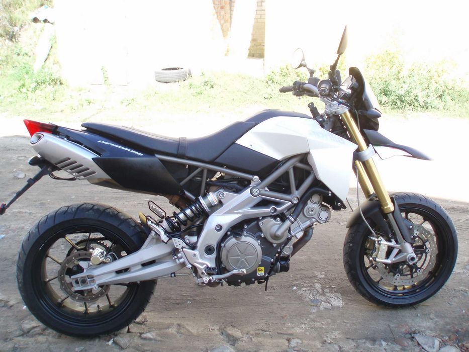 aprilia 750dorsoduro