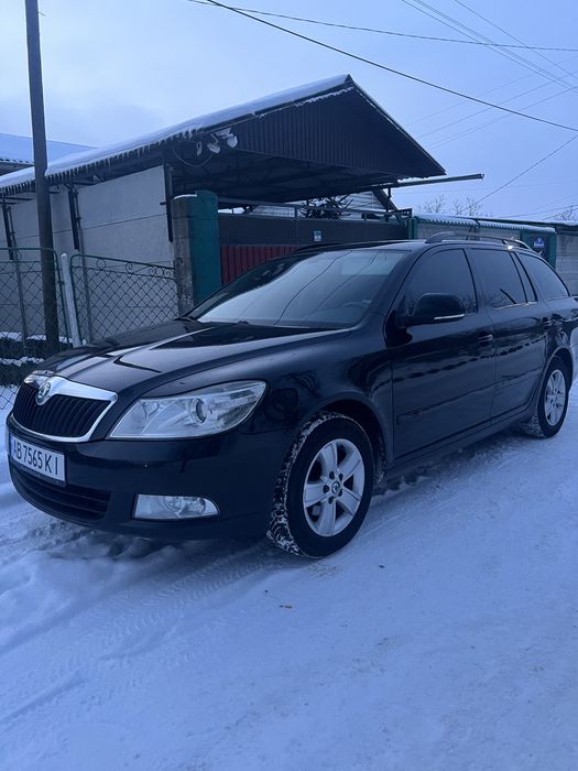 Шкода а5 по автомобілю питань немає має гарний стан