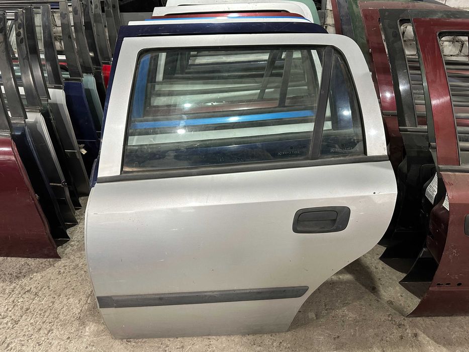 Дверь задняя левая OPEL ASTRA G Универсал разные цвета