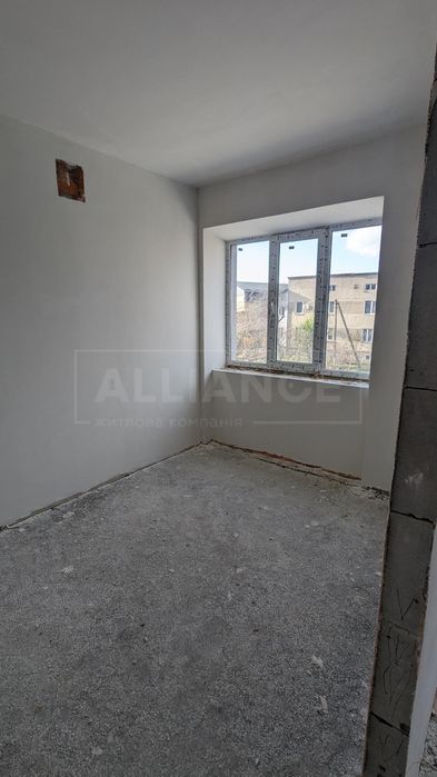 Продаж зданої 2х кімнатної квартири готової до ремонту