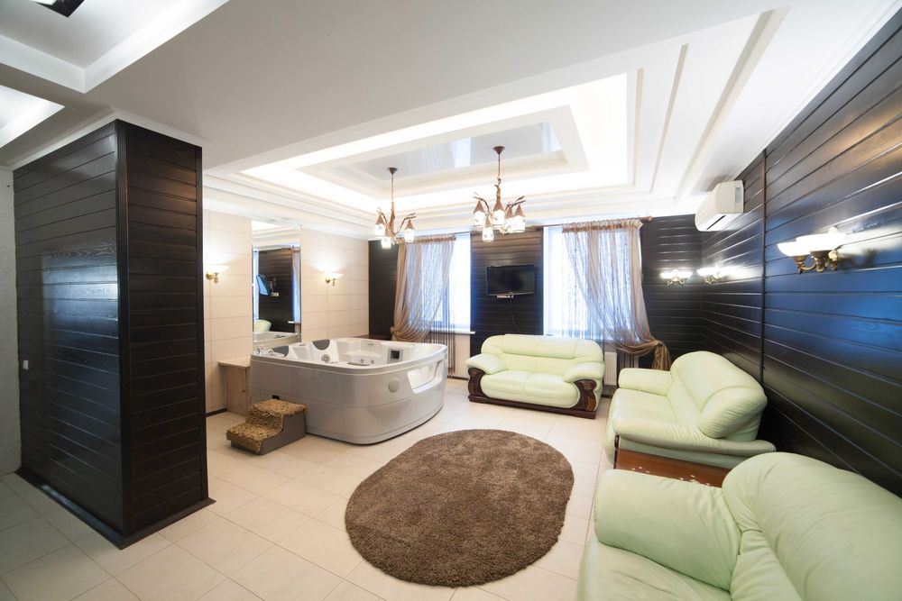 Подобова оренда великого будинку в Києві. НР Вільно, Банкетна зала