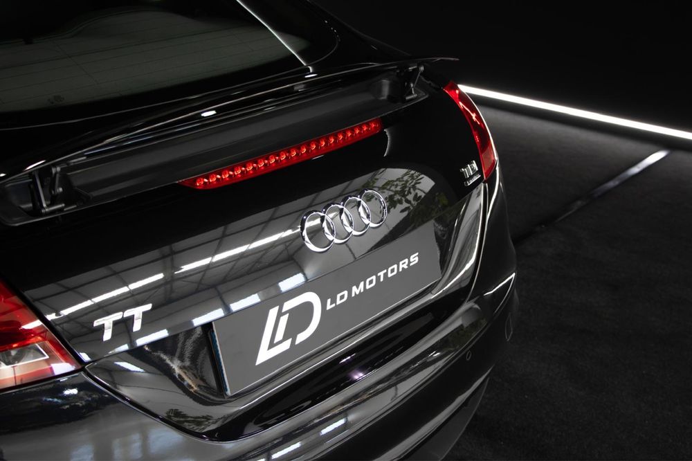 Audi TT 2.0 TDI 170 CV Ano 2012 ( Versao SLIne )