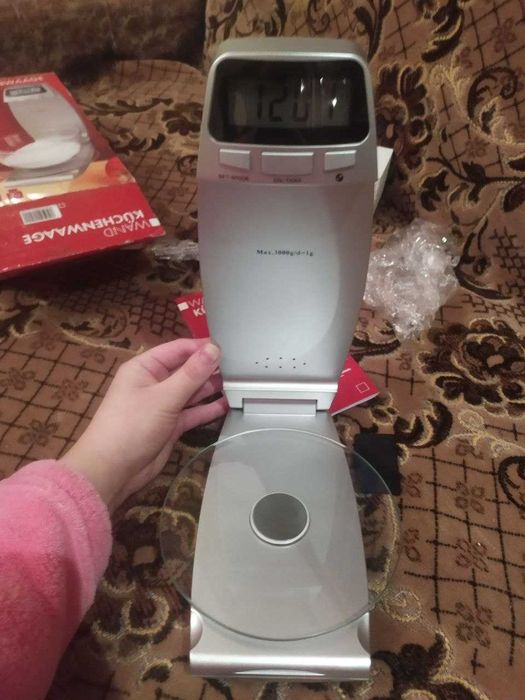 кухонні ваги на 3 кг 213грн