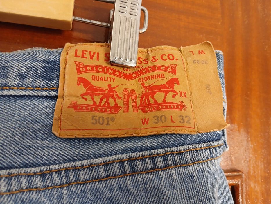 jeans Levis 501 W30 L32 calças de ganga homem