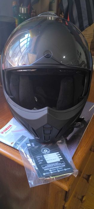 Capacete modular/ REBATIVEL preto mate