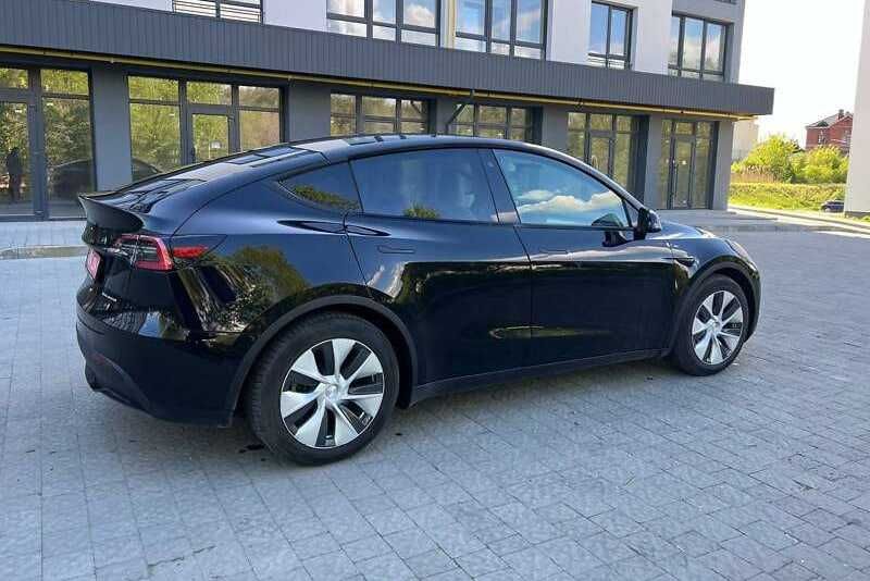 telsa model y 2020 long range dual motor