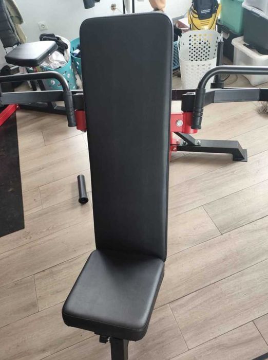 quipamento de ginásio crucifixo articulado vector 280€ NOVO e ROBUSTO, SOLIDO! Melhor que supino, pesquise no GPT