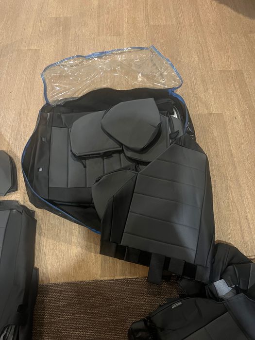 Чохли сидінь мультівн