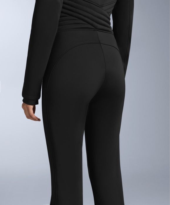 Жіночий чорний лижний костюм Oysho