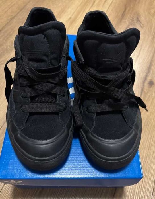 Buty Adidas 39 1/3 Court Premiere