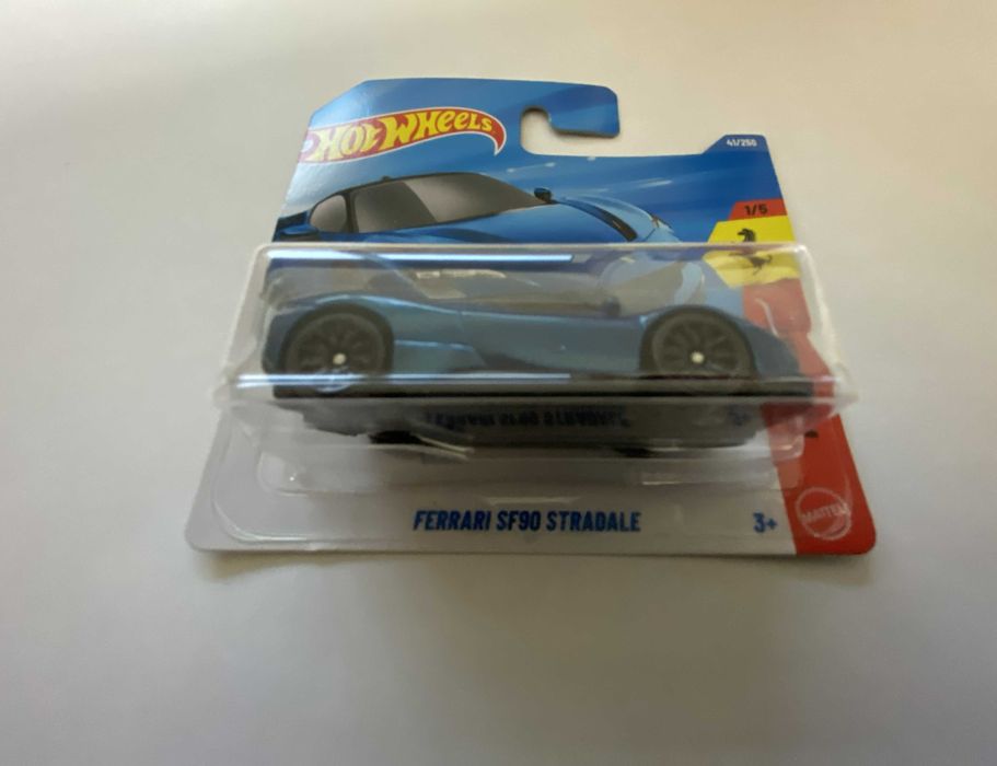 Hot wheels Ferrari Sf90 Stradale AZUL