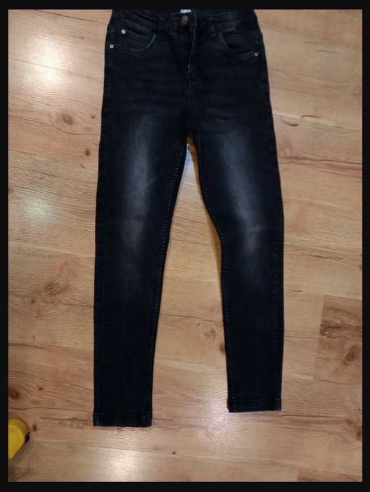 czarne przecierane jeansy Hip Hop skate r. 128