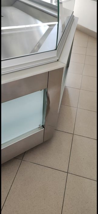 Vitrine neutra p/ pão