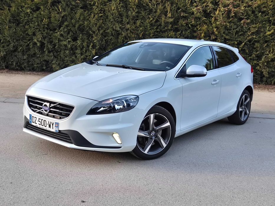 Volvo V40 D3 2.0D 150KM / R-Design / 2016 / Virtual / NAVI / PDC / LED
