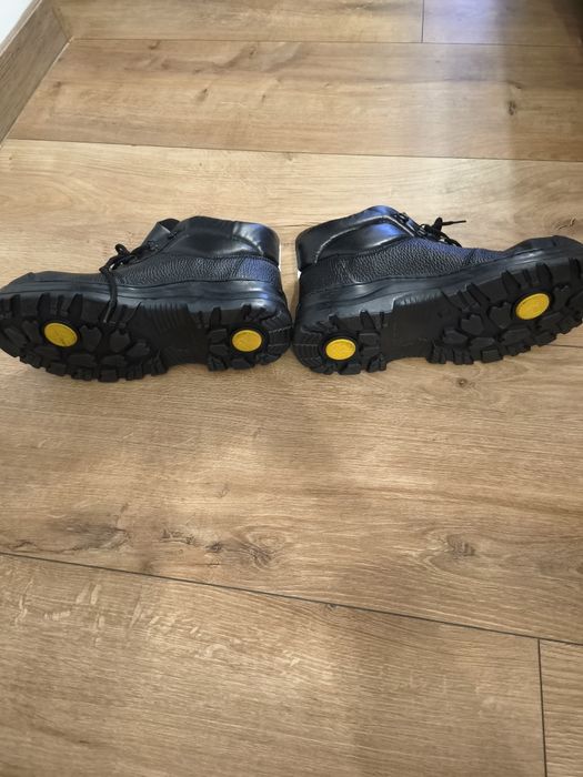 Nowe buty robocze stalkapy