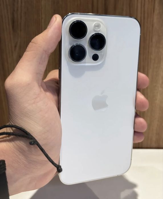 iPhone 14 Pro Max de 128GB. Com fatura e sem peças alteradas.