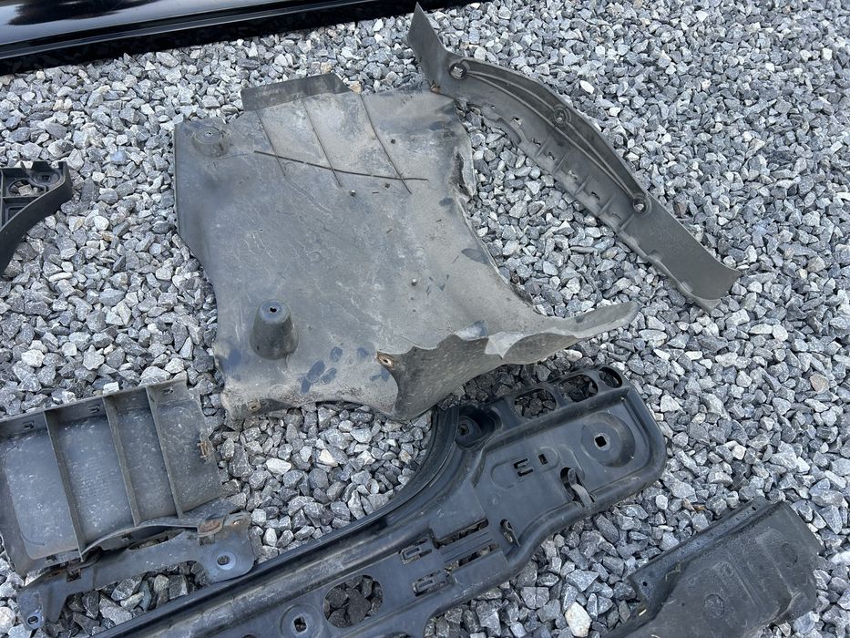 Mpakiet przod tyl progi bmw e60 CZARNY schwarz 2 668 prawie jak Black Sapphire 475/9 WYSYLKA duzo zdjec