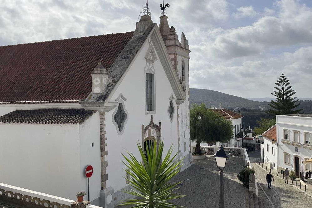 Terreno com PIP aprovado para 7 moradias em Alte – Loulé