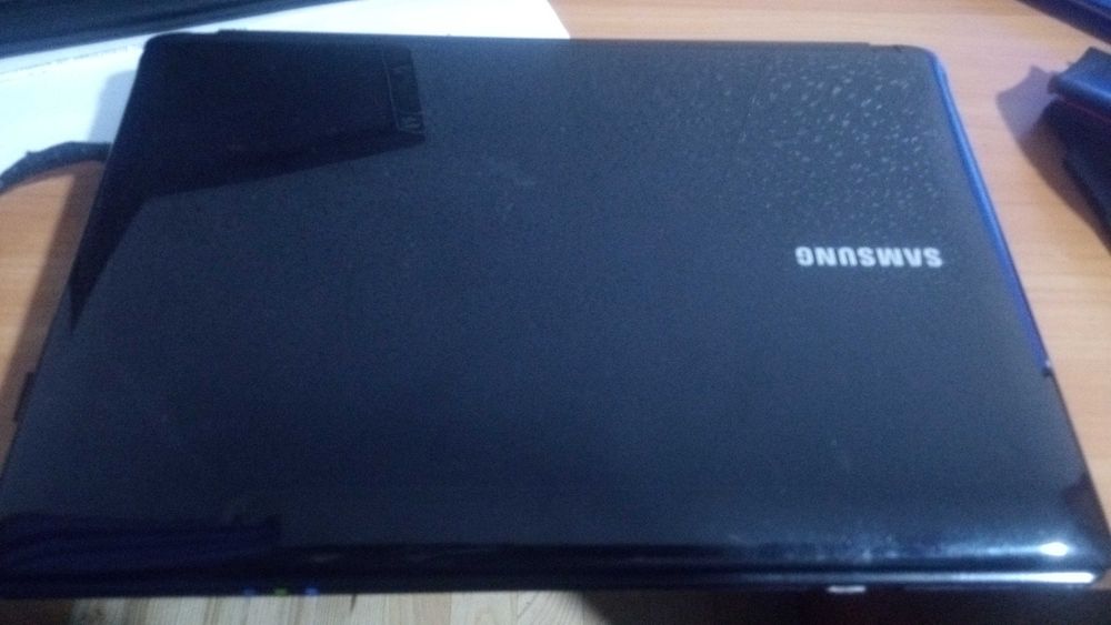 Нетбук Samsung N148 Plus