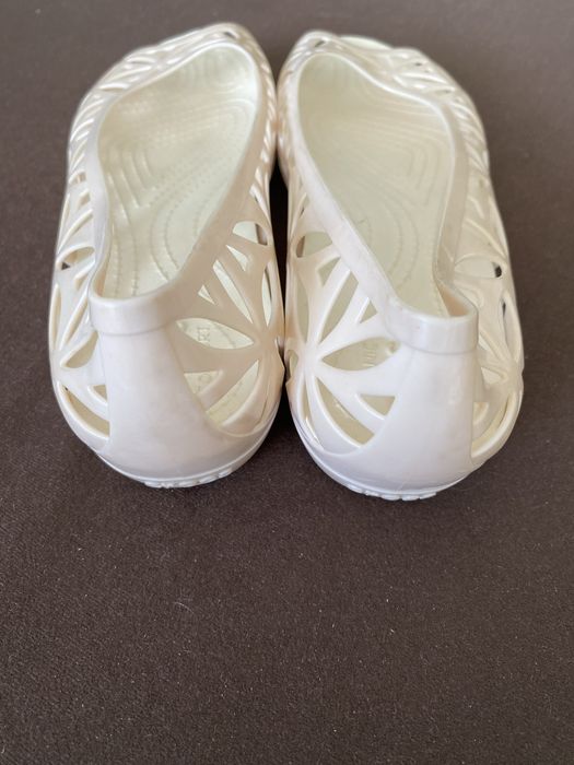 Balerint Crocs Isabella Jelly r. 42/43 W11