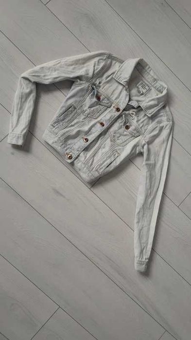 Błękitna jeansowa kurteczka z dziurami DENIM