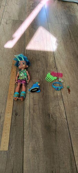 Ляльки Blythe Cave club