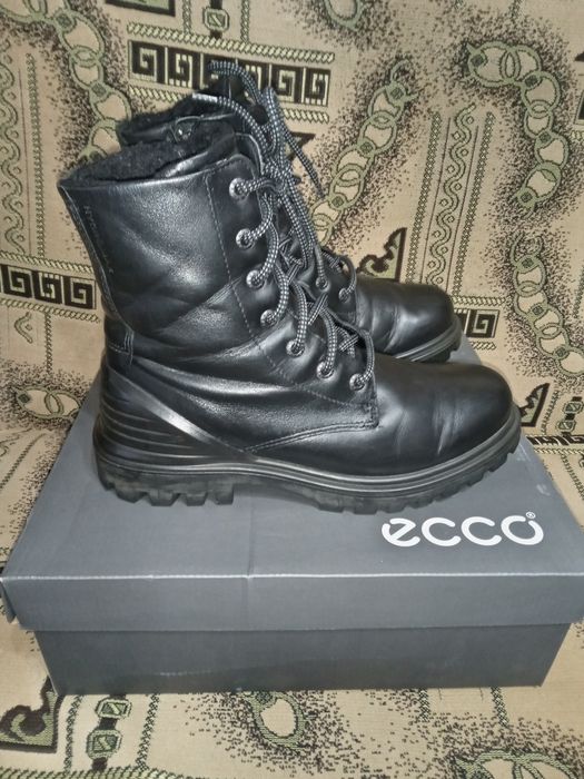 Черевики жиночи зимови ECCO TREDTREY K майже нови продаж або обмен на смартфон
