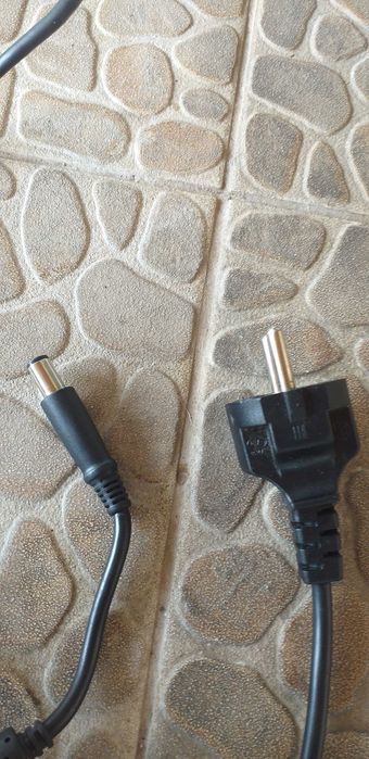 Zasilacz do laptopa dell