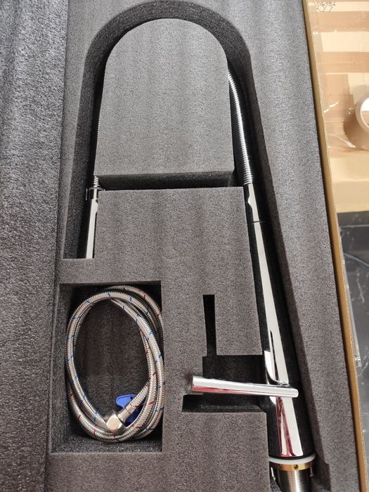 Torneira cozinha DUBAI (Medalha OURO Conc.Int.Design)