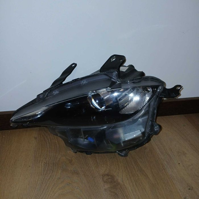 Mazda MX-5 - Farol Esquerdo