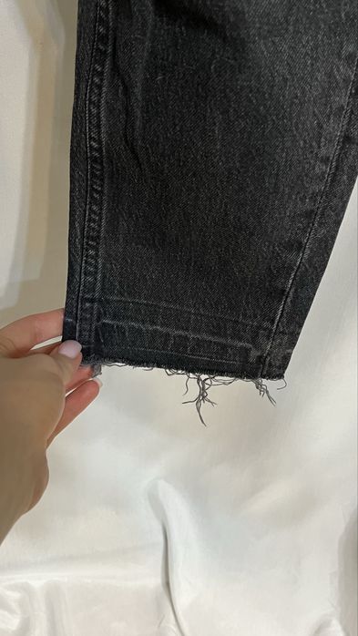 Чорні джинси мом