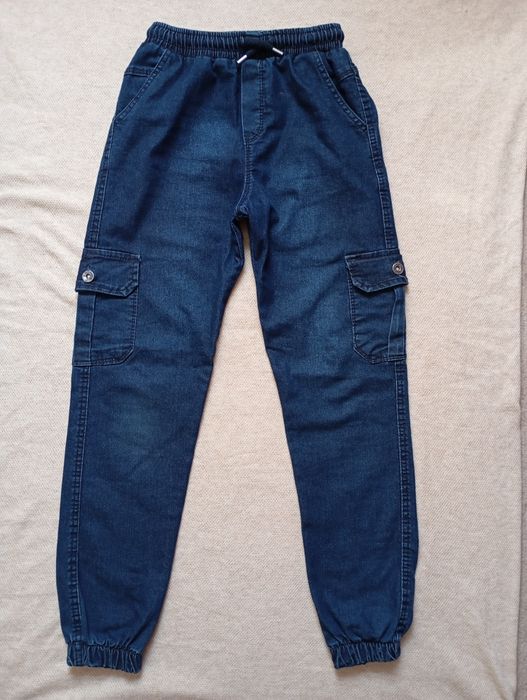 Джинси на підлітка 9-10 років, зріст 140 см