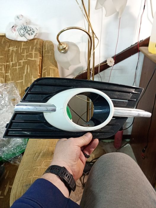 Решітка противотуманки права vw passat cc r- line