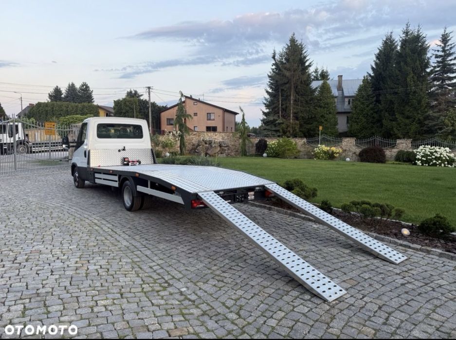 Zabudowa laweta pomoc drogowa mercedes sprinter iveco fiat master vw