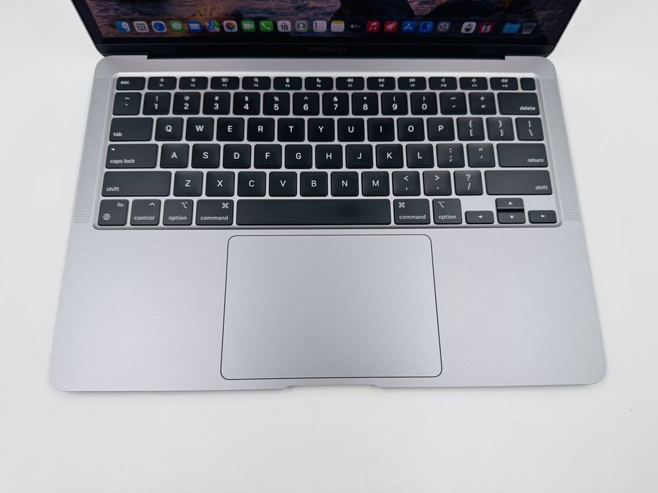99% акумулятора Apple MacBook Air 13 2020 M1 16GB RAM 256GB SSD Space Gray IL7663