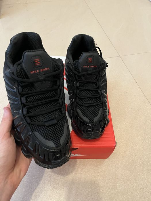 Buty Nike Shox Nowe 43