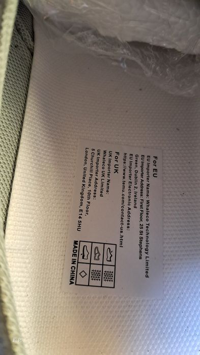 Buty sportowe wkładane klapki 42