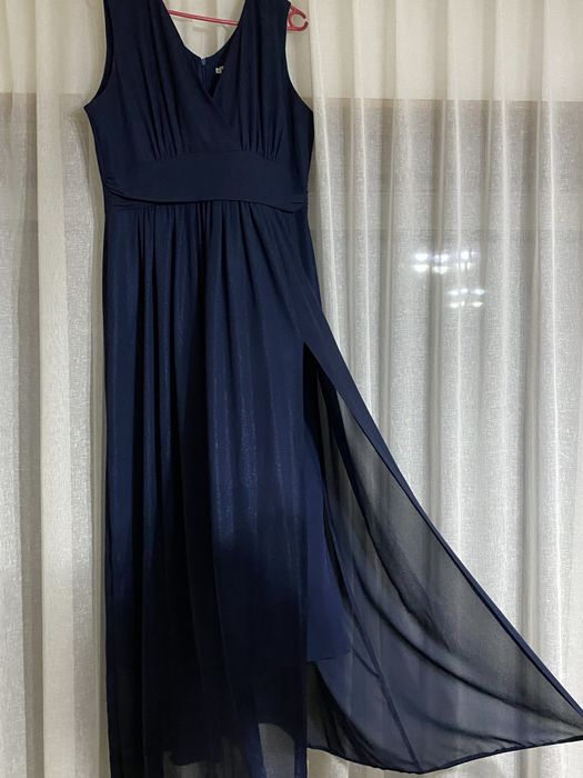 Granatowa sukienka studniówka wesele