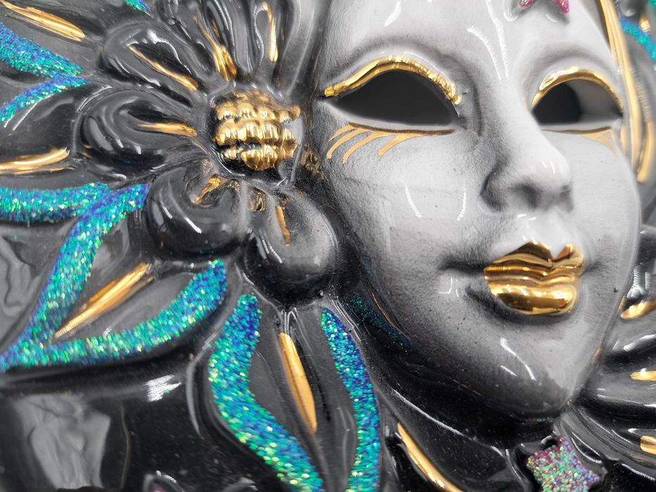 Ceramiczna maska wenecka ręcznie malowana księżyc brokatowa na ścianę