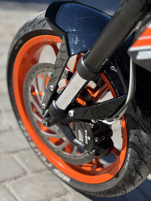 Ktm duke 200 2021 року